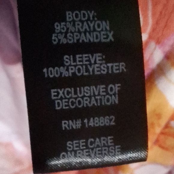 A Torrid Super Soft Knit Orange and Pink Floral Tunic Top In A Size 4. EUC - Picture 5 of 9